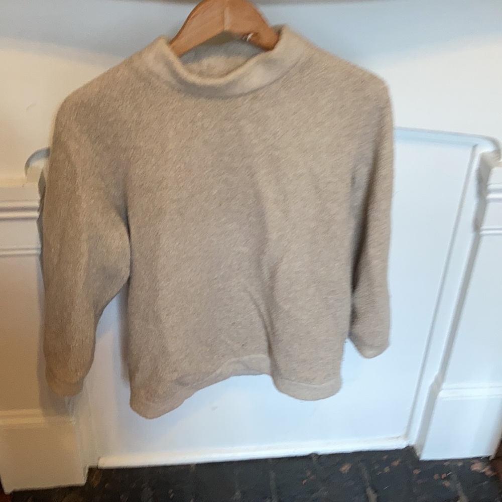 Vintage mockneck cropped sleeve fleece sweater